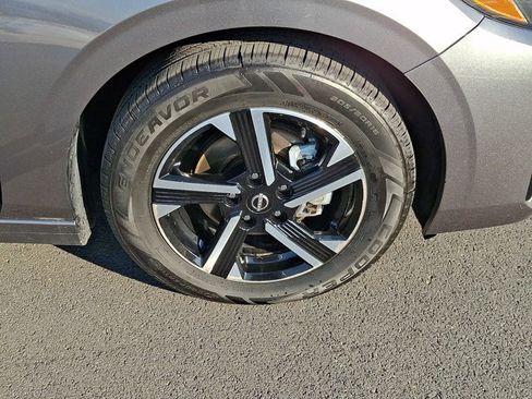 Used 2024 Nissan Sentra SV image 8