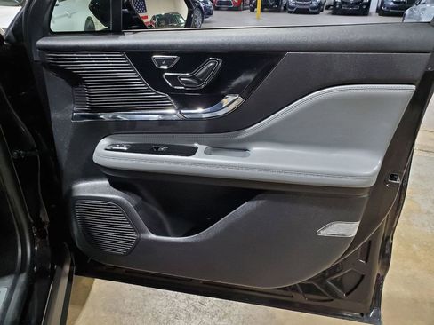 Used 2022 Lincoln Corsair FWD image 16