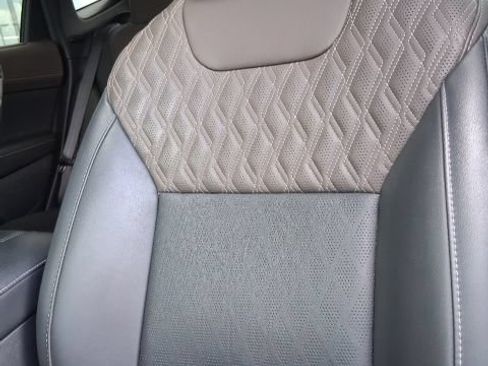 Certified 2026 Nissan Murano Platinum AWD/4WD image 11