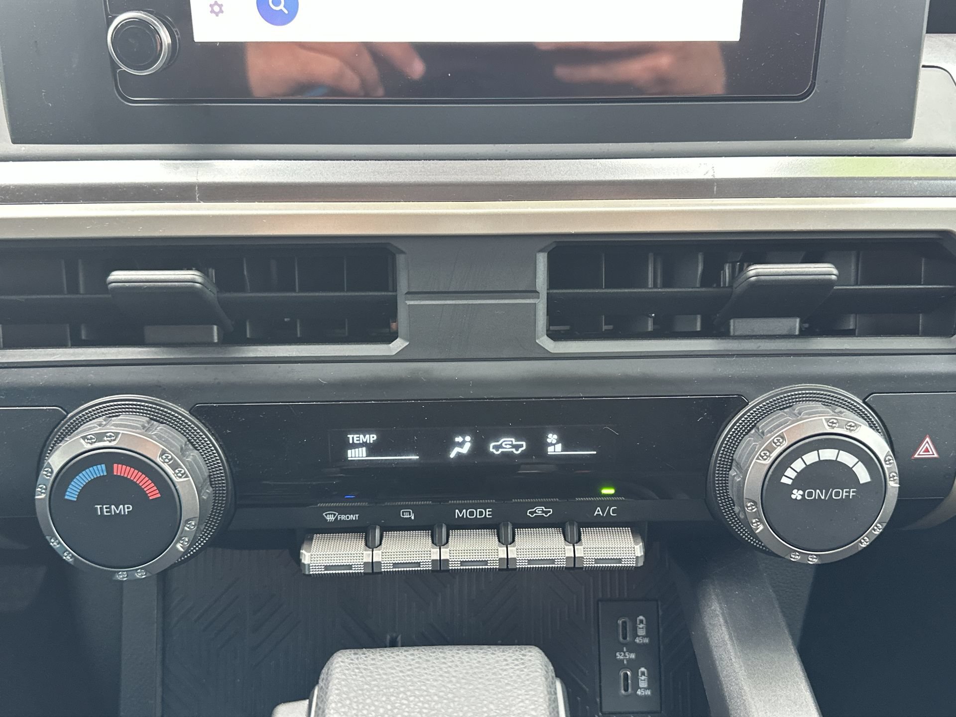 Used 2025 Toyota Tacoma SR5 RWD image 28