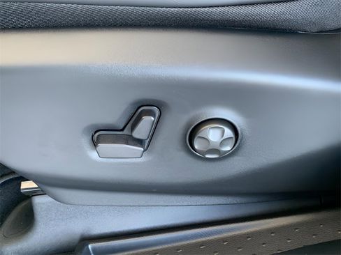 New 2026 Chrysler Pacifica Select w/ S Appearance Package image 45