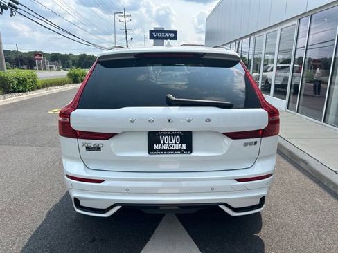 Used 2024 Volvo XC60 B5 Plus w/ Climate Package AWD/4WD image 4
