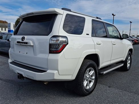 Used 2023 Toyota 4Runner SR5 Premium image 6