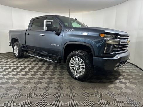 Used 2020 Chevrolet Silverado 2500 High Country image 2