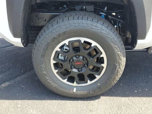 New 2026 Toyota Tacoma TRD Off-Road AWD/4WD image 5