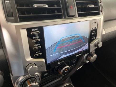 Used 2021 Toyota 4Runner SR5 AWD/4WD image 29