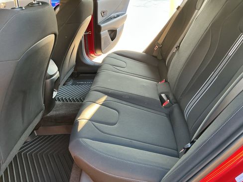 Certified 2025 Hyundai Elantra Sport image 13