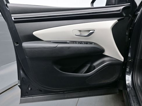 Used 2023 Hyundai Tucson SEL w/ Winter Package image 9