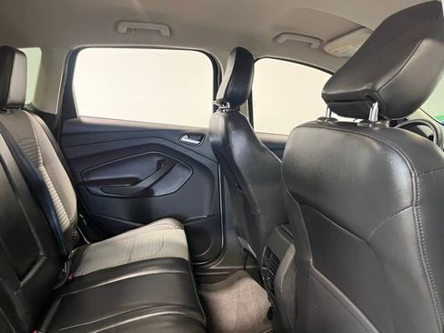 Used 2018 Ford Escape SE w/ SE Sport Appearance Package image 14