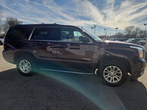 Used 2017 GMC Yukon SLT w/ Open Road Package image 4