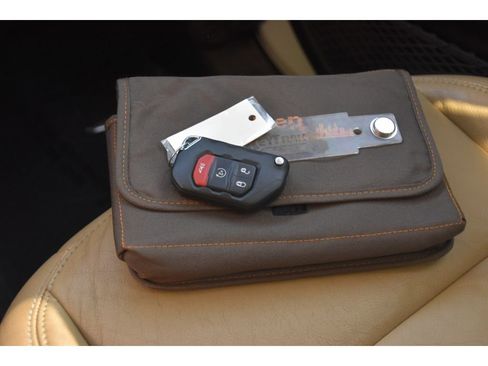 Used 2018 Jeep Wrangler Unlimited Rubicon image 39