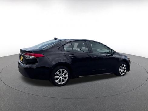 Used 2025 Toyota Corolla LE FWD image 14