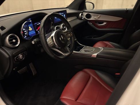 Used 2022 Mercedes-Benz GLC 300 4MATIC image 13