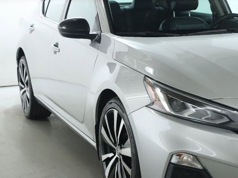 Used 2020 Nissan Altima 2.5 SR image 9