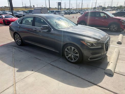 Used 2018 Genesis G80 3.8 w/ Option Group 03 RWD image 4