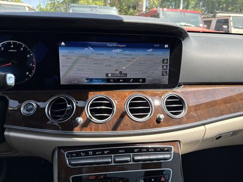 Used 2021 Mercedes-Benz E 350 4MATIC Sedan image 18