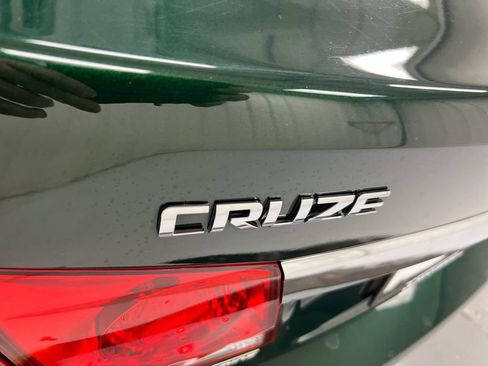 Used 2014 Chevrolet Cruze LS FWD image 24