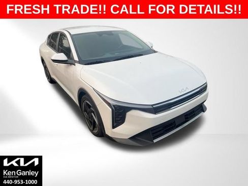 Certified 2025 Kia K4 GT-Line Turbo FWD image 1