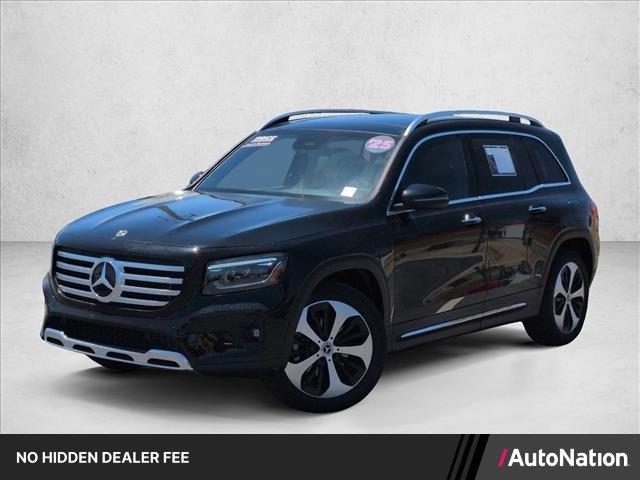 Used 2025 Mercedes-Benz GLB 250 image 1
