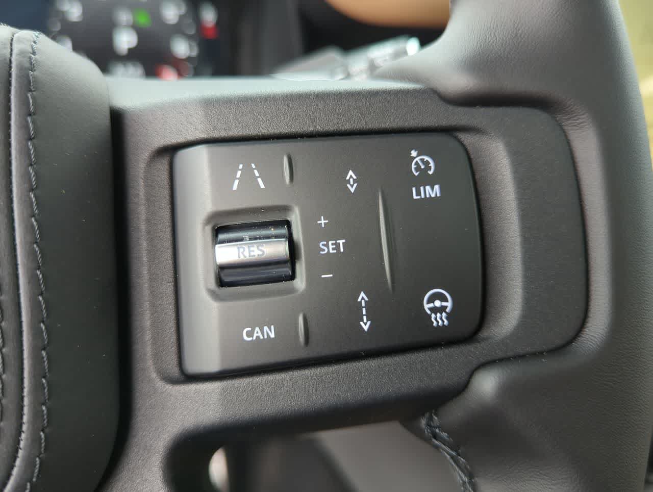 New 2026 Land Rover Defender 90 V8 AWD/4WD image 25
