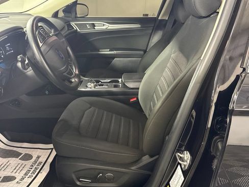 Used 2020 Ford Fusion SE AWD/4WD image 15