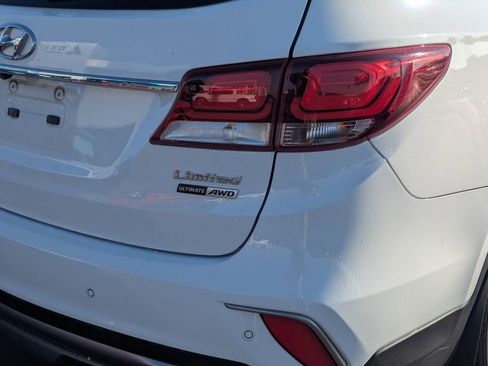 Used 2018 Hyundai Santa Fe Limited image 5