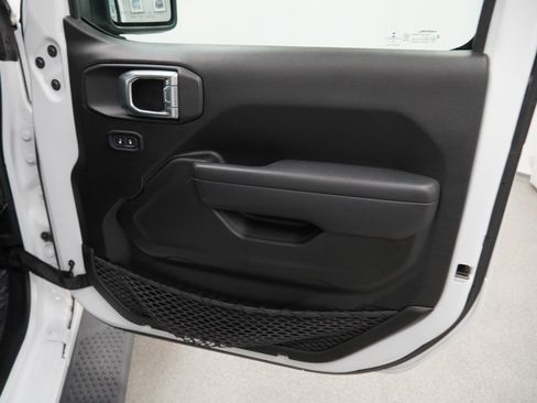 Certified 2022 Jeep Wrangler Unlimited Sport image 46