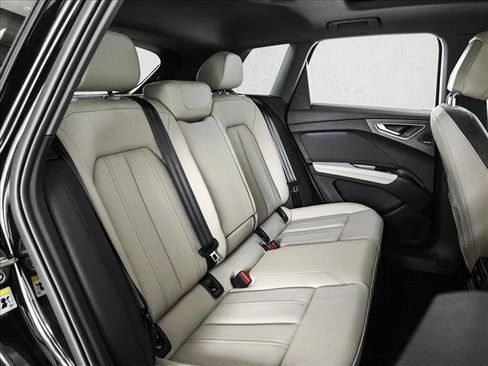 Certified 2024 Audi Q4 e-tron Premium Plus AWD/4WD image 19