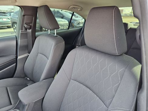 Used 2025 Toyota Corolla LE image 17
