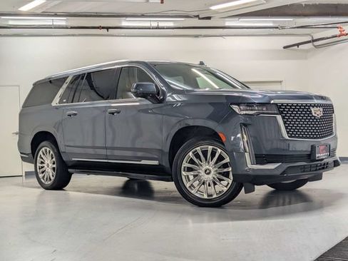 Used 2021 Cadillac Escalade ESV Premium Luxury AWD/4WD image 2