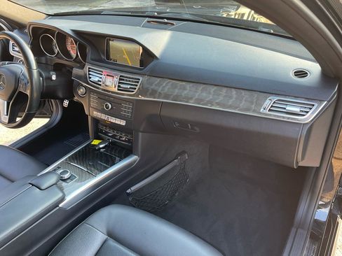 Used 2016 Mercedes-Benz E 350 Sedan w/ Premium Package image 22