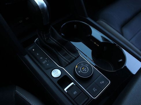 Used 2023 Volkswagen Atlas SEL Premium image 34