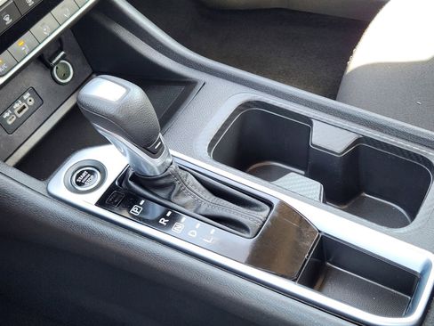 Used 2023 Nissan Sentra SV image 21