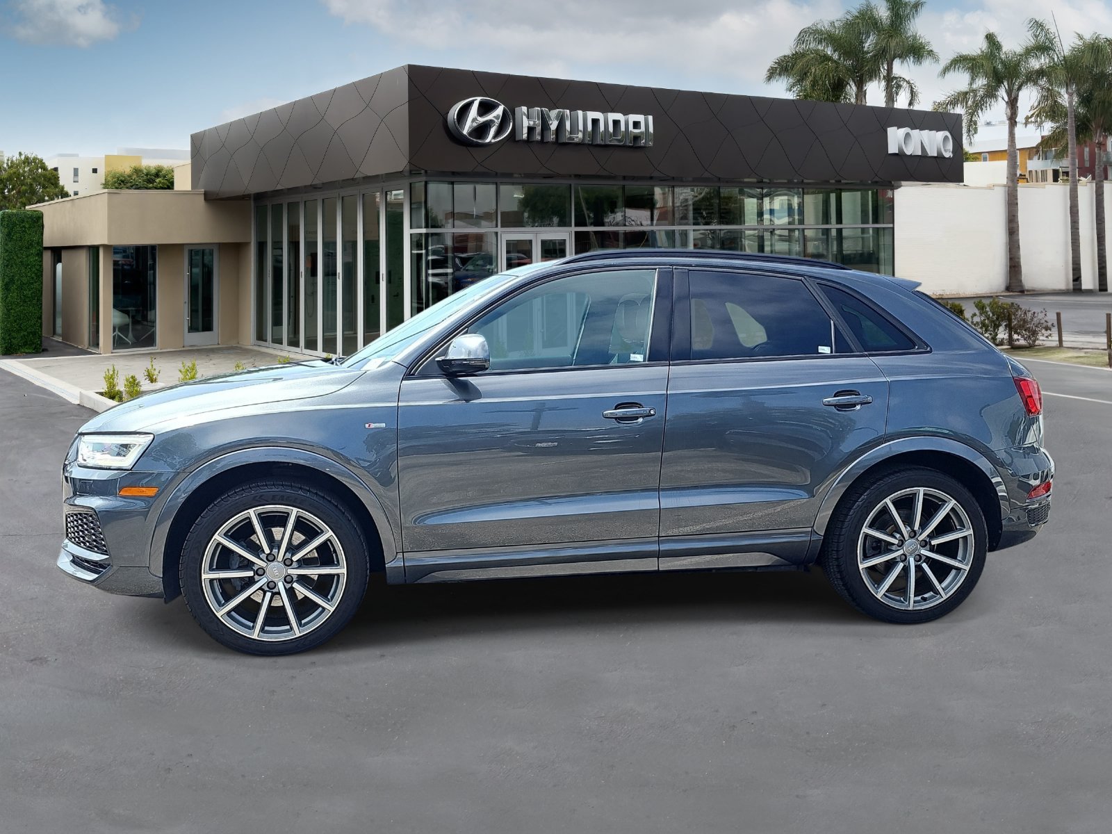 Used 2018 Audi Q3 2.0T Premium Plus AWD/4WD image 6