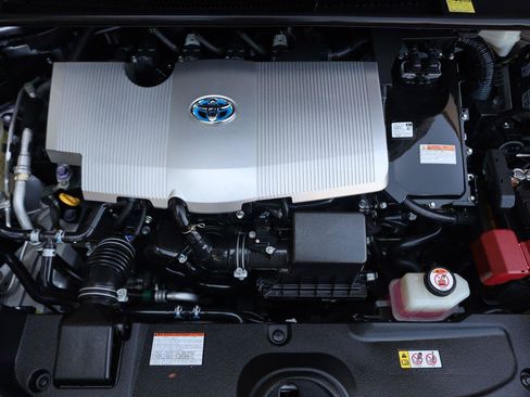 Used 2017 Toyota Prius Two FWD image 11