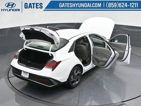 New 2025 Hyundai Elantra Sport image 53