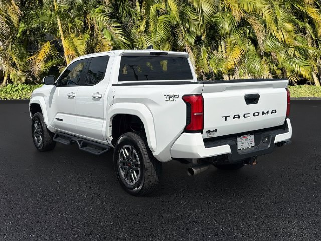 Used 2025 Toyota Tacoma TRD Sport AWD/4WD image 7