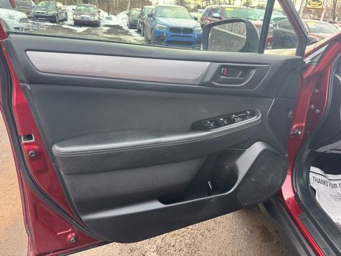Used 2017 Subaru Outback 2.5i image 32