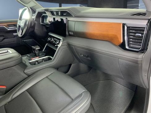 Used 2022 GMC Sierra 1500 Denali w/ Denali Reserve Package AWD/4WD image 15