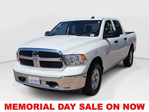 Used 2022 RAM 1500 Classic SLT w/ Electronics Group AWD/4WD image 7