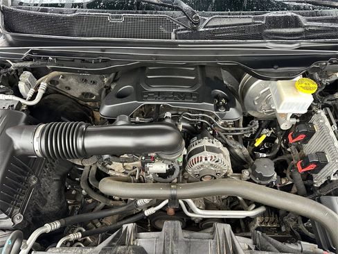 Certified 2021 RAM 1500 Laramie image 9