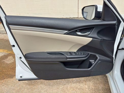 Used 2019 Honda Civic LX image 34