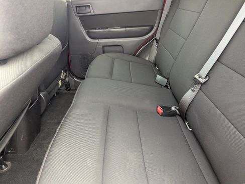 Used 2010 Ford Escape XLT image 16