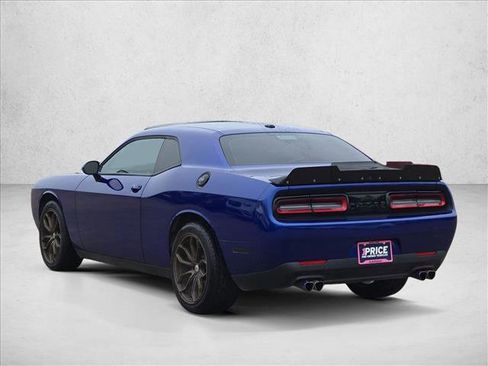 Used 2022 Dodge Challenger SXT w/ Blacktop Package RWD image 8