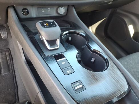Certified 2026 Nissan Rogue SV FWD image 13