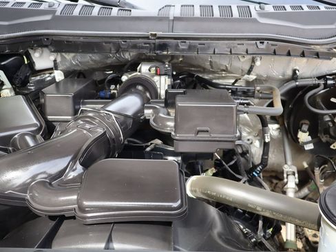 Used 2022 Ford F250 XL w/ Power Equipment Group AWD/4WD image 36