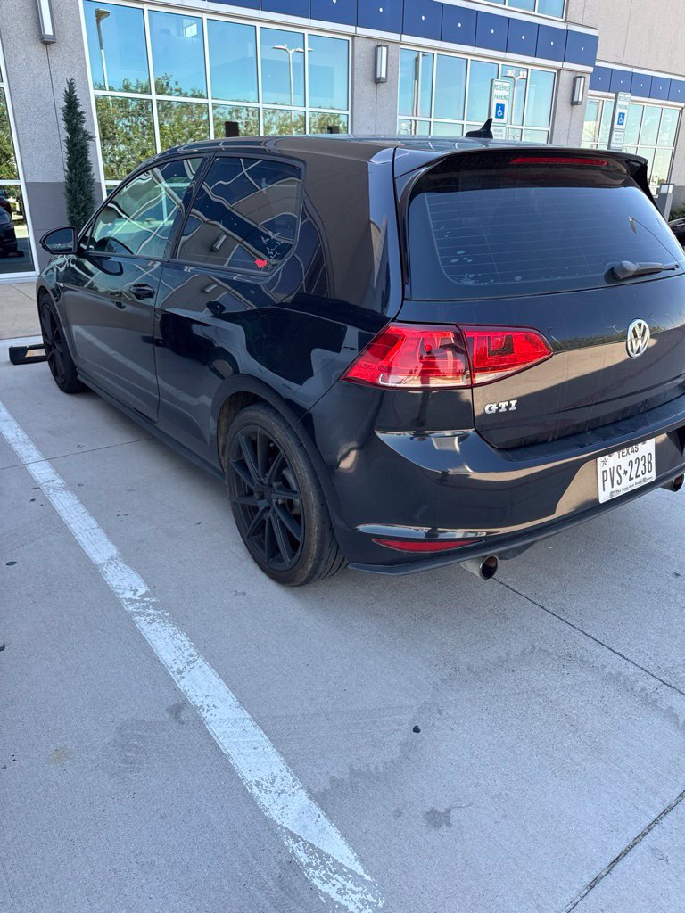 Used 2015 Volkswagen GTI S FWD image 4