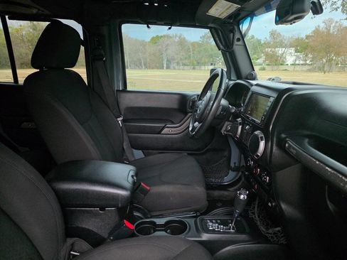 Used 2014 Jeep Wrangler Unlimited Sport w/ Quick Order Package 24S image 31