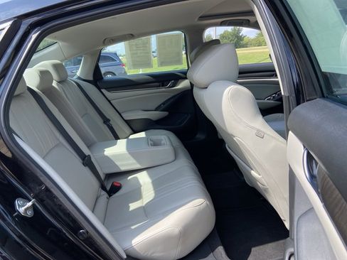 Used 2018 Honda Accord EX-L image 14