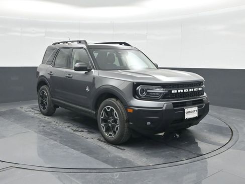 New 2025 Ford Bronco Sport Outer Banks image 8